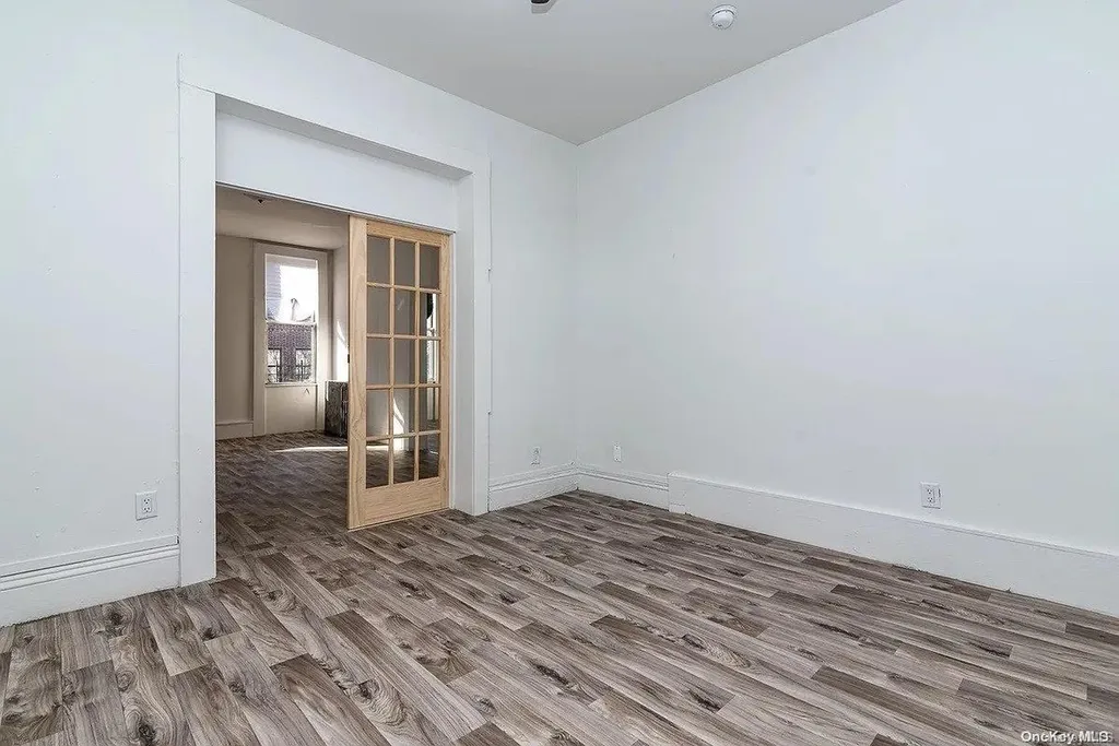 102 Himrod Street Brooklyn NY 11221