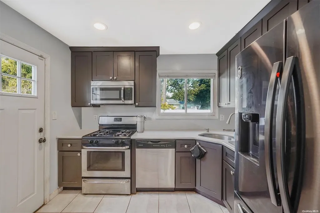 1545 Baldwin Boulevard Bay Shore NY 11706