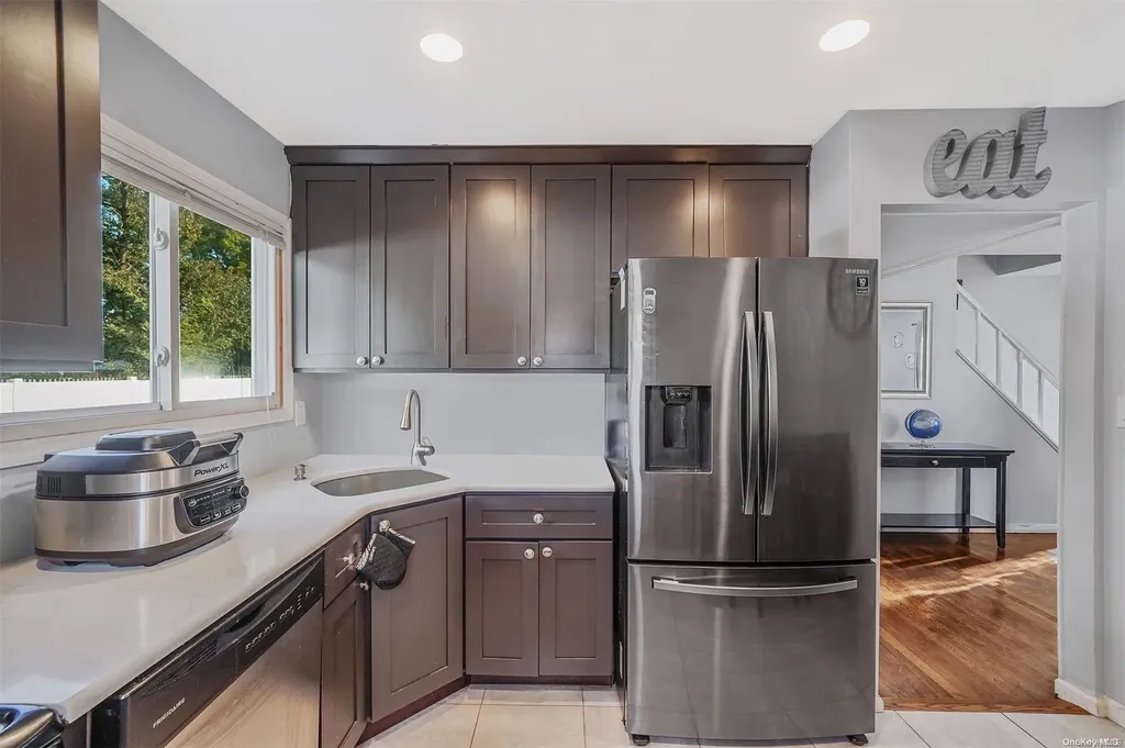 1545 Baldwin Boulevard Bay Shore NY 11706