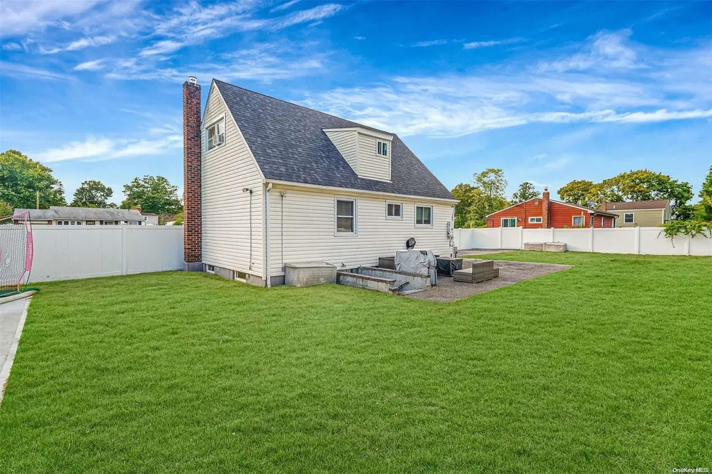 1545 Baldwin Boulevard Bay Shore NY 11706