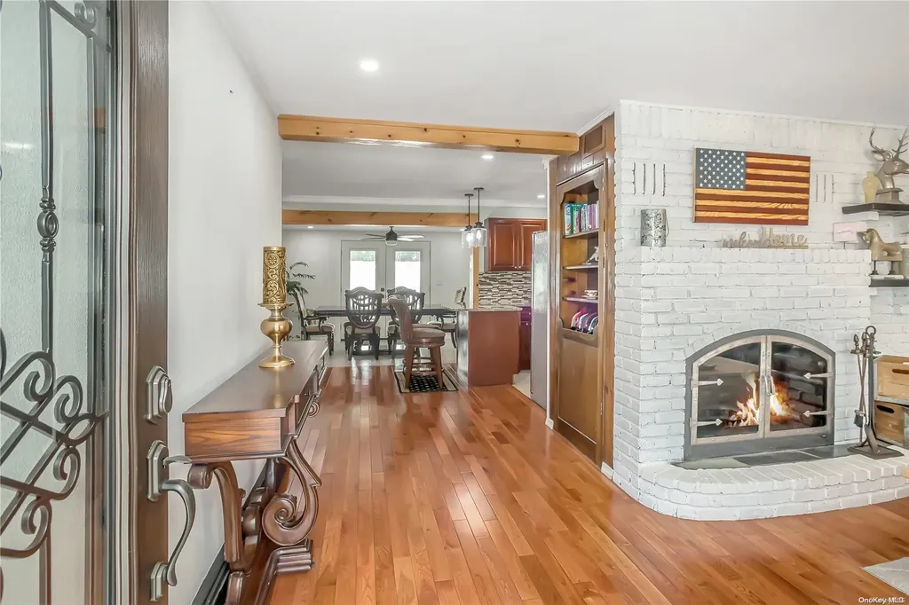 1296 Dutch Broadway Valley Stream NY 11580