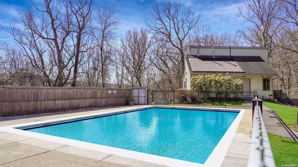 1101 Hunters Run Dobbs Ferry NY 10522