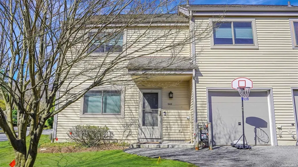 1101 Hunters Run Dobbs Ferry NY 10522