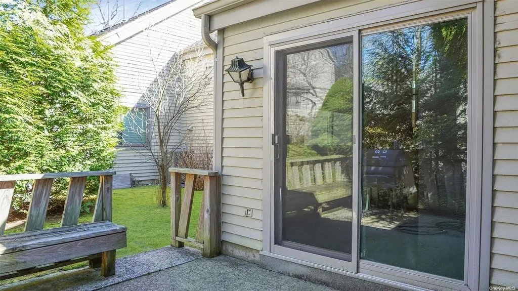 1101 Hunters Run Dobbs Ferry NY 10522