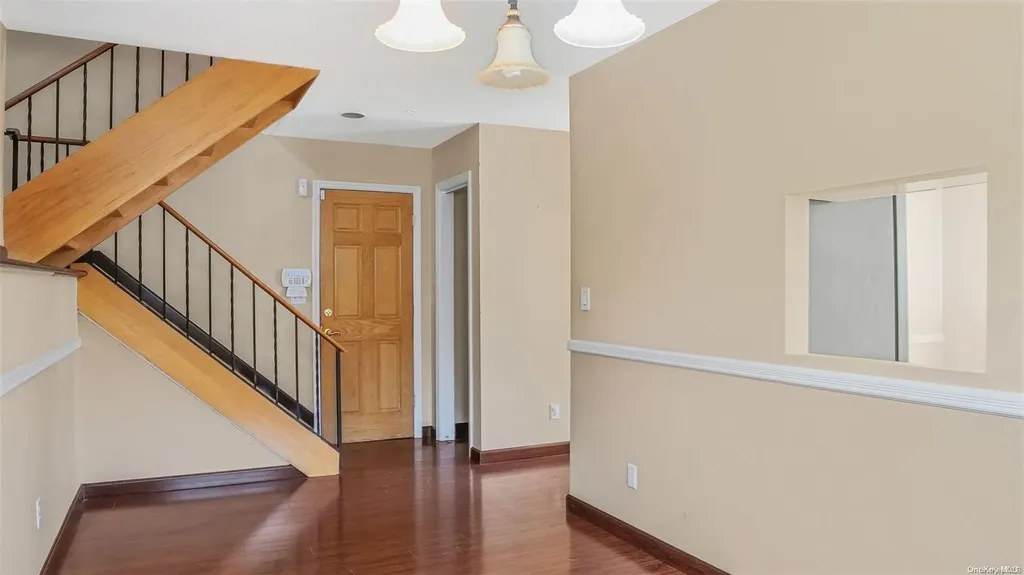 1101 Hunters Run Dobbs Ferry NY 10522