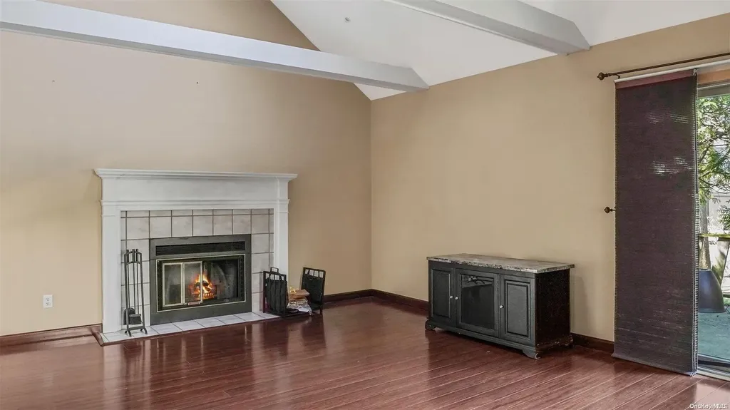 1101 Hunters Run Dobbs Ferry NY 10522