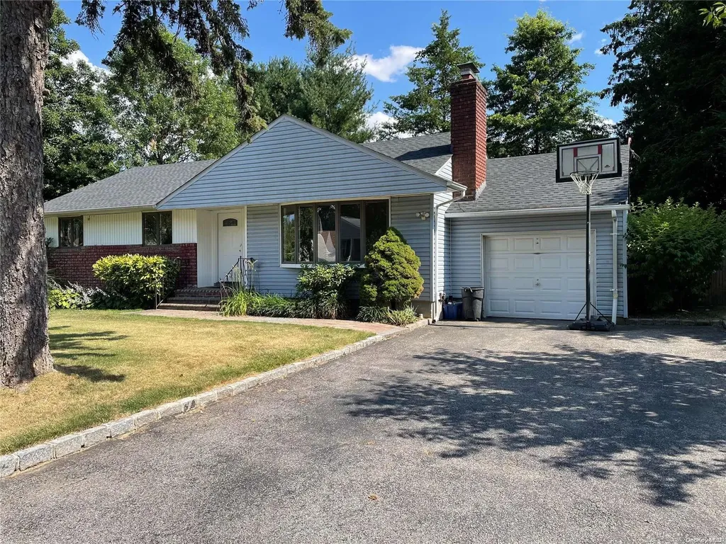 40 Willits Road Glen Cove NY 11542