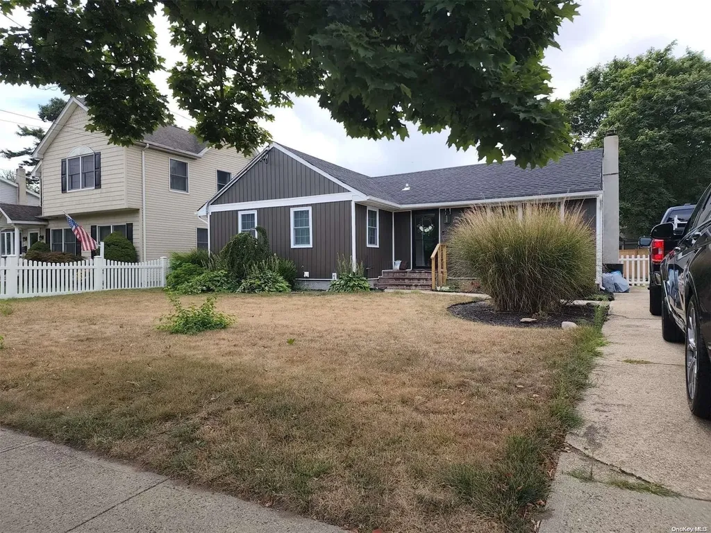 508 Trolley Line Road Babylon NY 11702