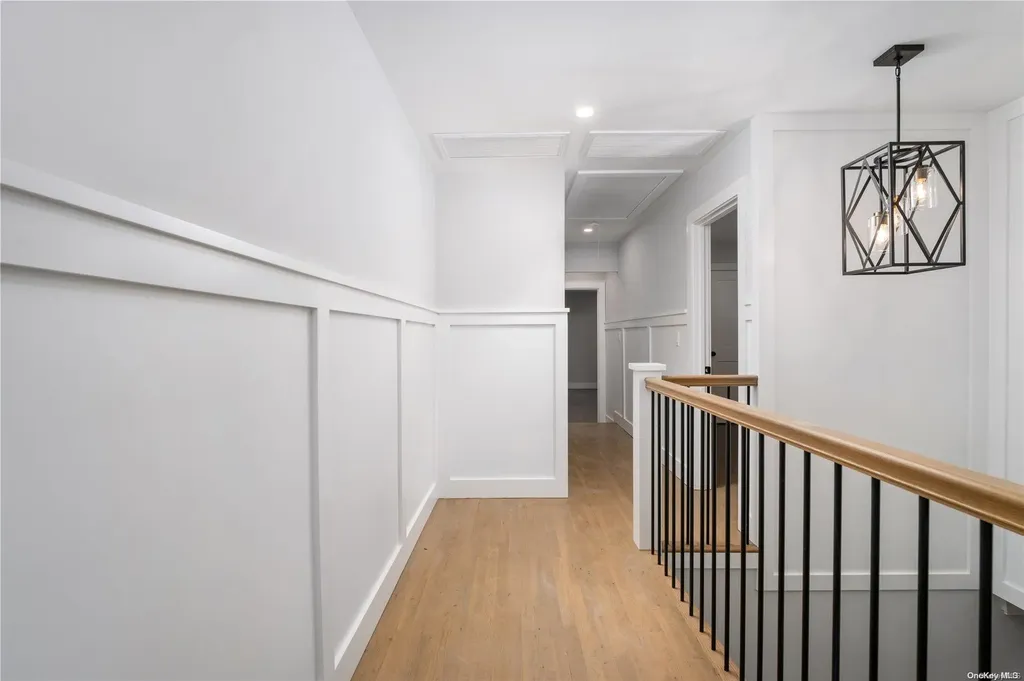 12 Wichard Boulevard Commack NY 11725
