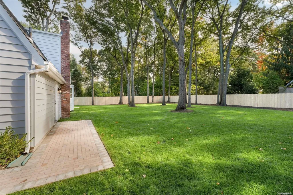 12 Wichard Boulevard Commack NY 11725
