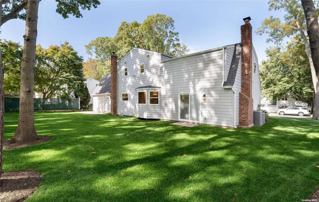 12 Wichard Boulevard Commack NY 11725