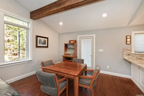 3 Pond Place Babylon NY 11702