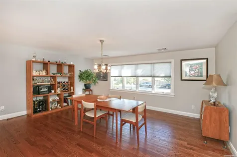 3 Pond Place Babylon NY 11702