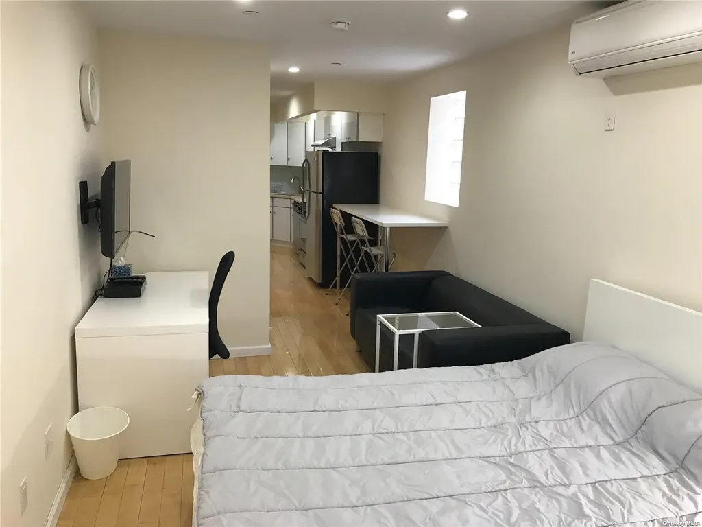 143-28 41st Avenue Flushing NY 11355
