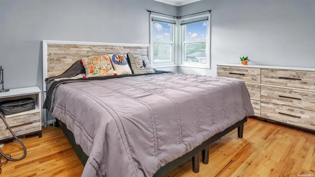 3318 Murdock Avenue Oceanside NY 11572