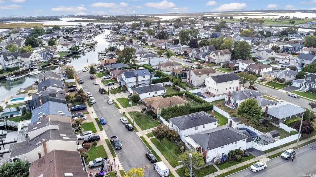3318 Murdock Avenue Oceanside NY 11572
