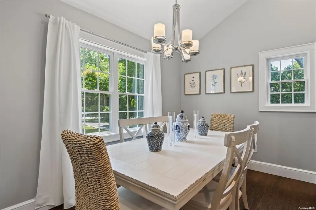 19 Hillside Road Stony Brook NY 11790