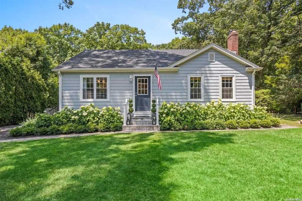 19 Hillside Road Stony Brook NY 11790