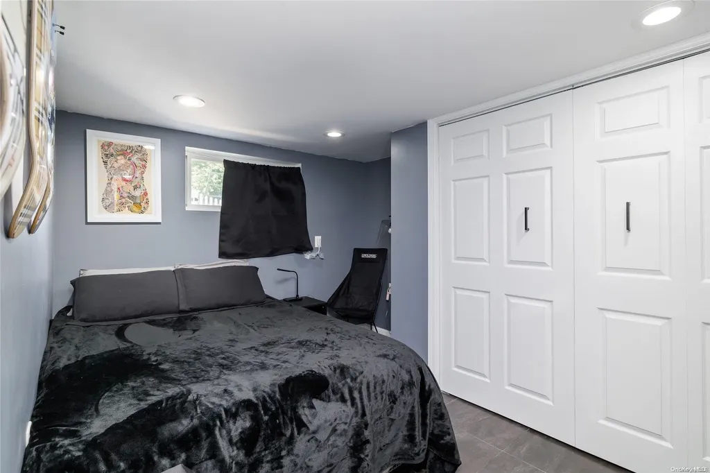 2690 Corner Lane Bellmore NY 11710