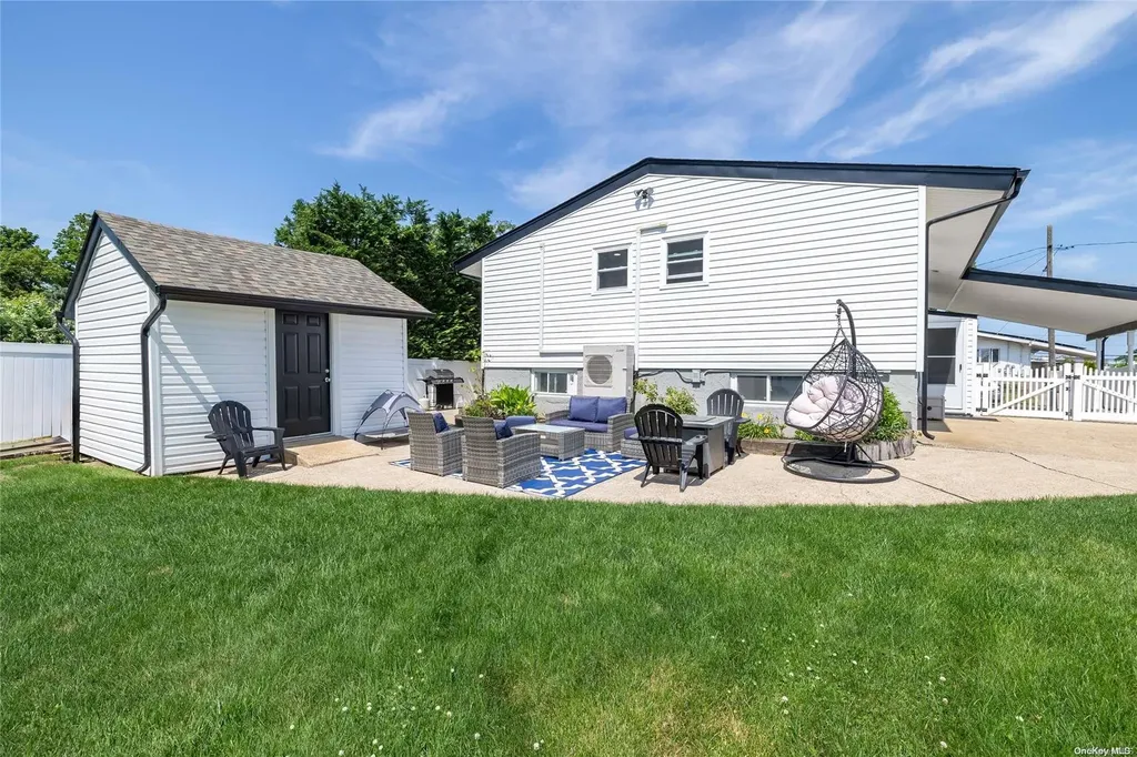 2690 Corner Lane Bellmore NY 11710