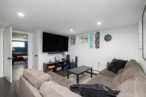 2690 Corner Lane Bellmore NY 11710