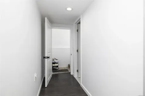 2690 Corner Lane Bellmore NY 11710