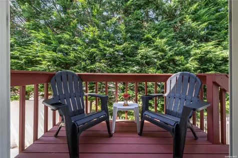 2690 Corner Lane Bellmore NY 11710