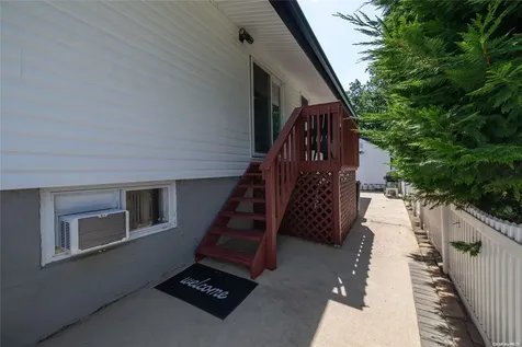 2690 Corner Lane Bellmore NY 11710