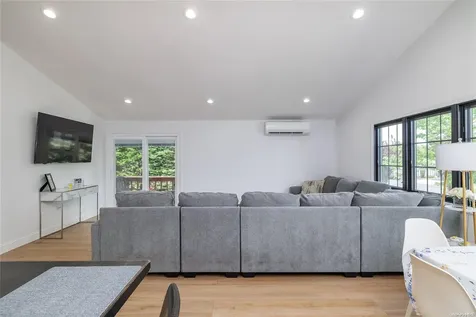 2690 Corner Lane Bellmore NY 11710