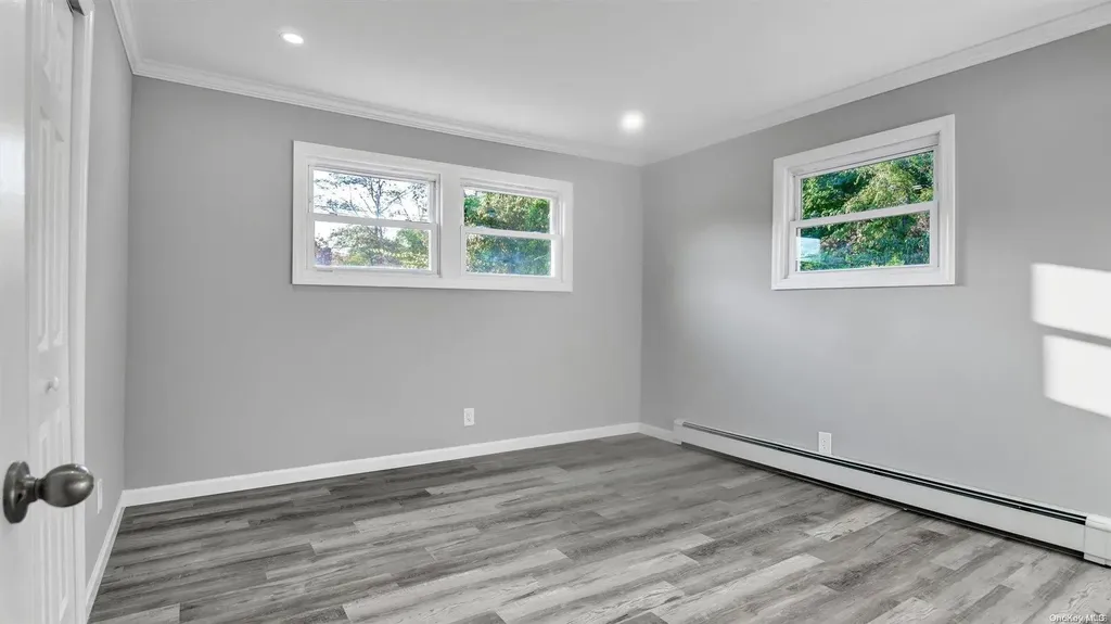 27 Sorrel Drive Shirley NY 11967