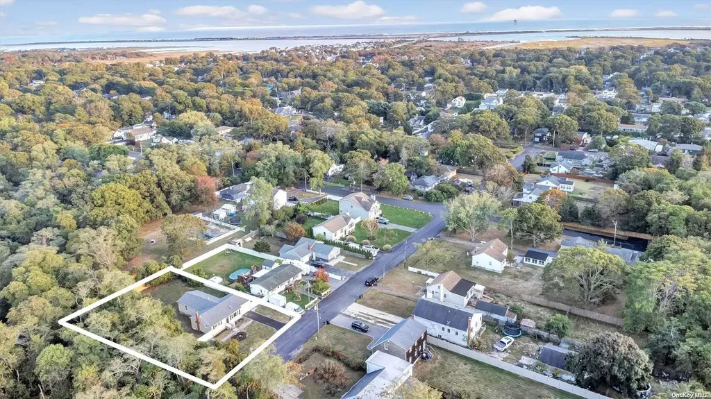 27 Sorrel Drive Shirley NY 11967