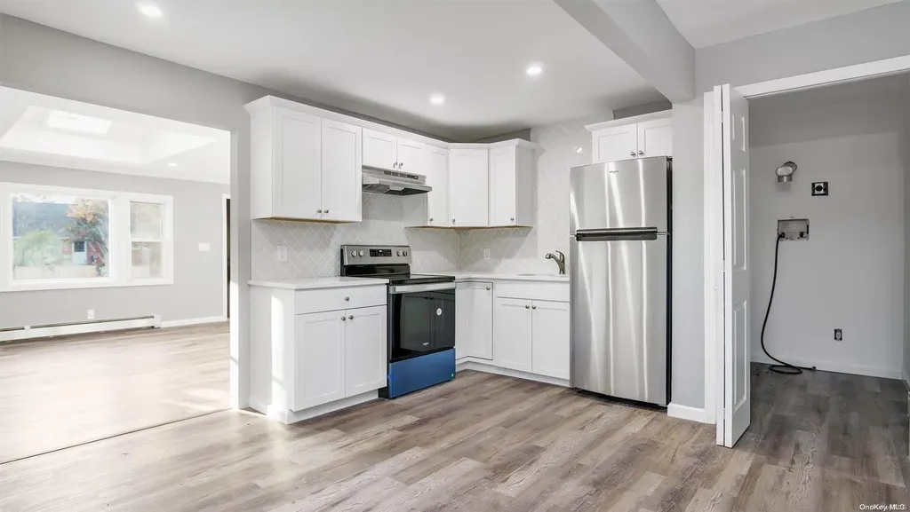 27 Sorrel Drive Shirley NY 11967