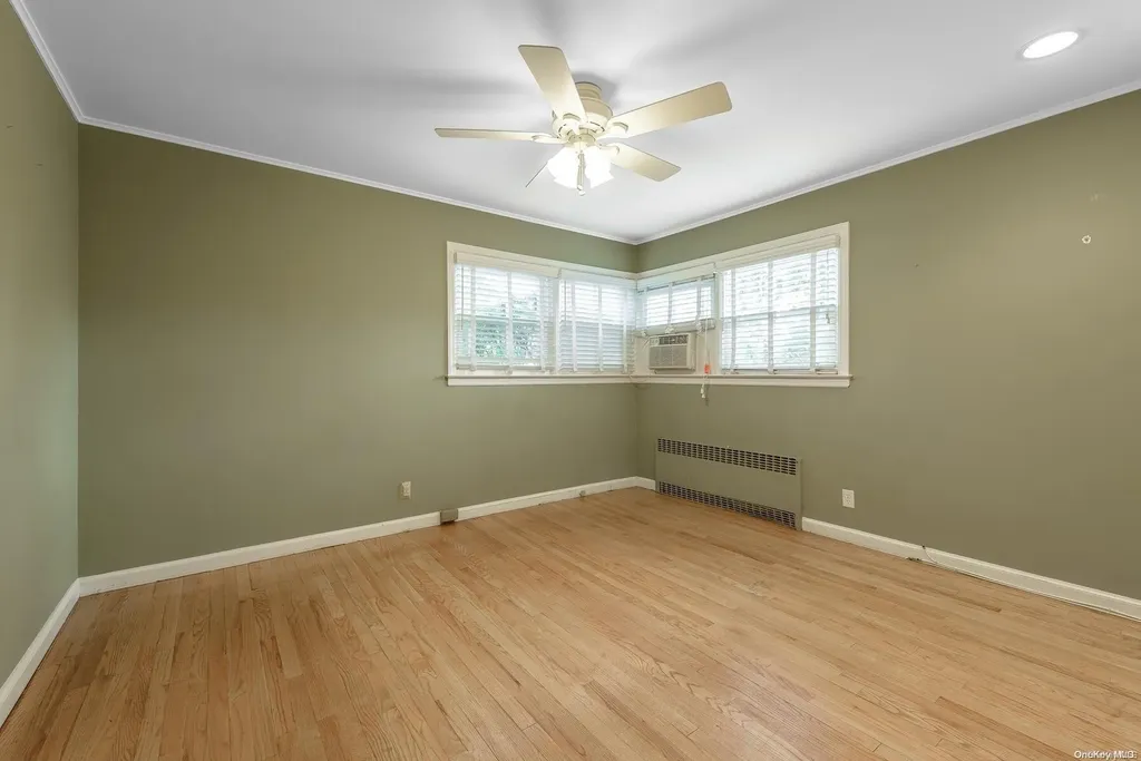 543 Jackson Street Baldwin NY 11510