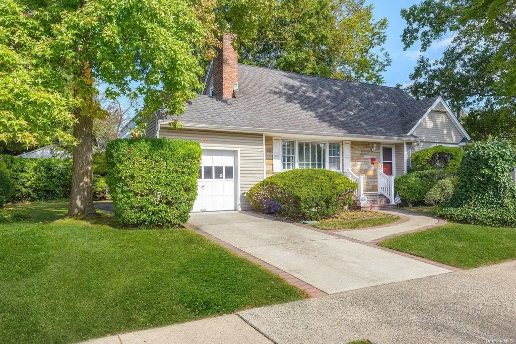 543 Jackson Street Baldwin NY 11510