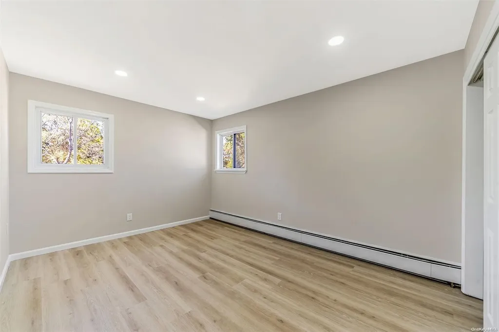 1346 Pine Acres Boulevard Bay Shore NY 11706