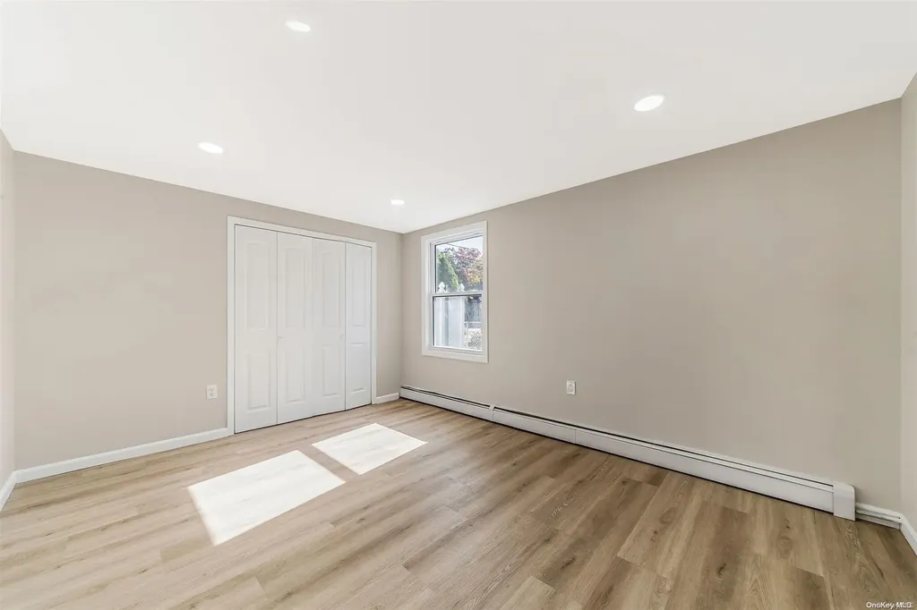 1346 Pine Acres Boulevard Bay Shore NY 11706