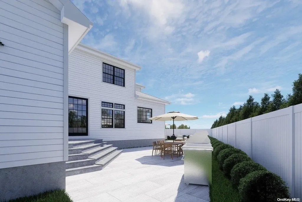 620 Derby Drive E Oceanside NY 11572