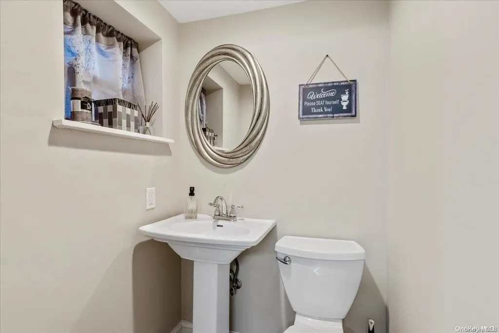 19 Spencer Drive Bethpage NY 11714