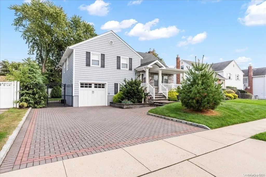19 Spencer Drive Bethpage NY 11714