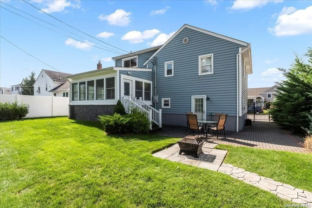 19 Spencer Drive Bethpage NY 11714