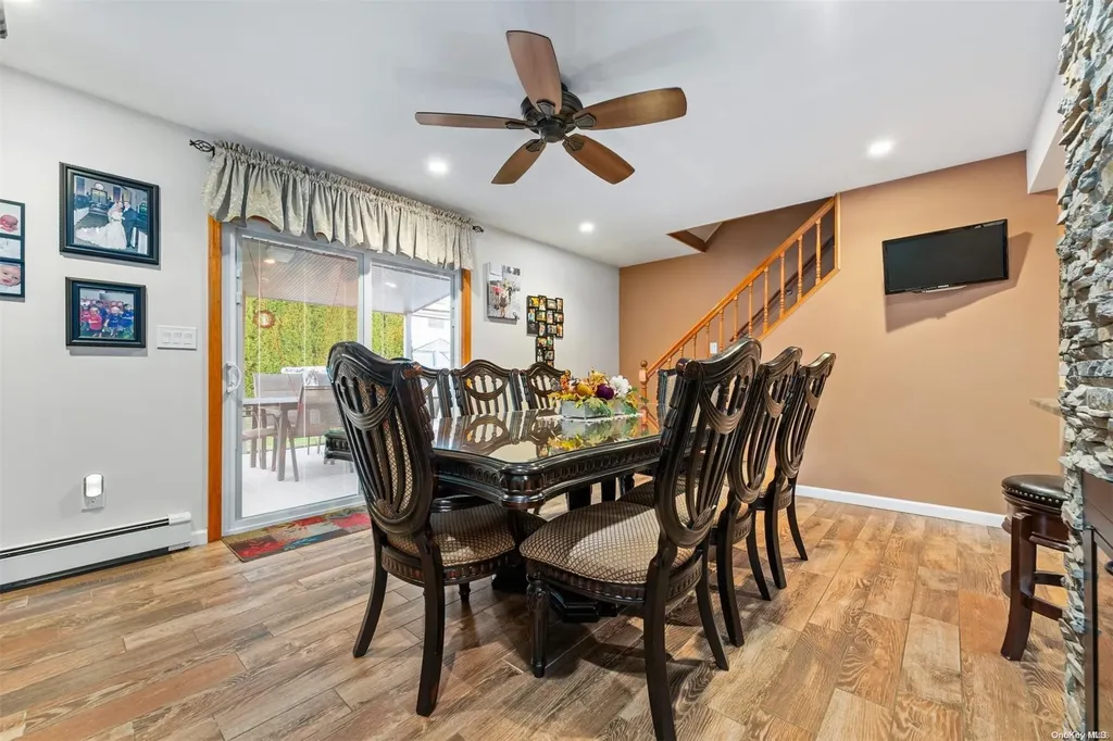 24 Deer Lane Wantagh NY 11793