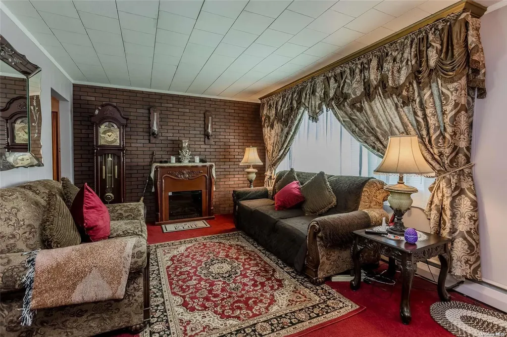 452 Grove Avenue Patchogue NY 11772