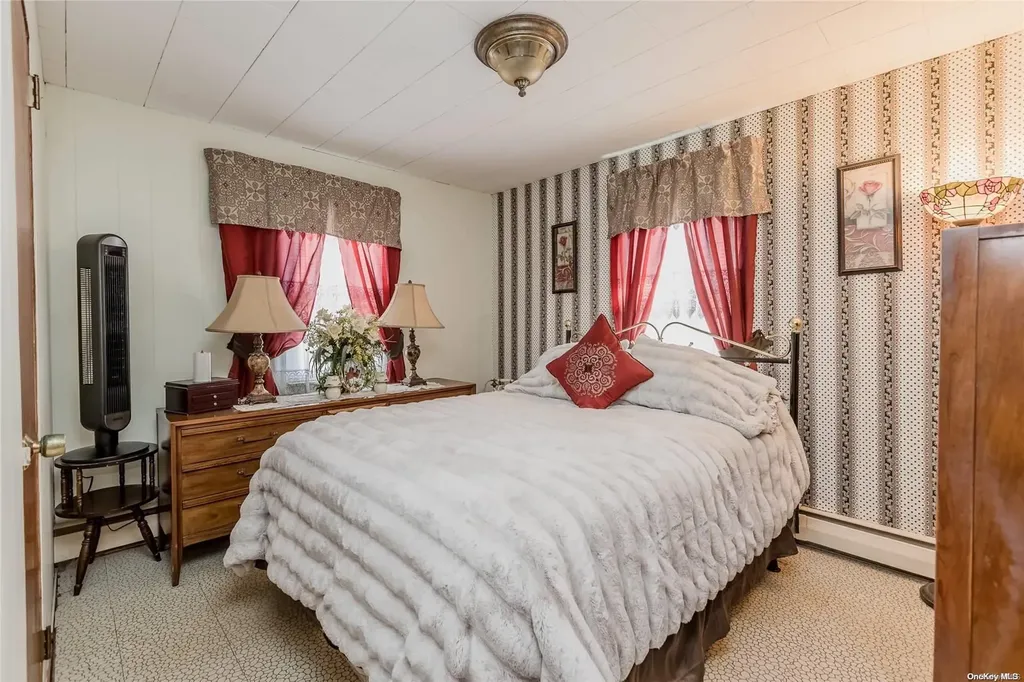 452 Grove Avenue Patchogue NY 11772