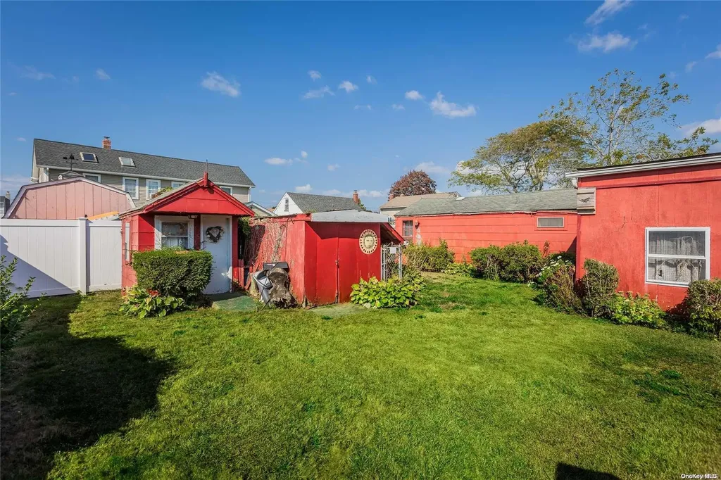 452 Grove Avenue Patchogue NY 11772