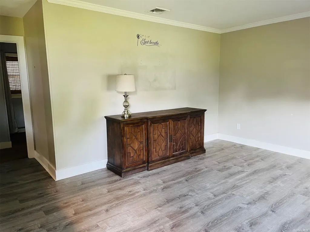117 Main Avenue Mastic NY 11950