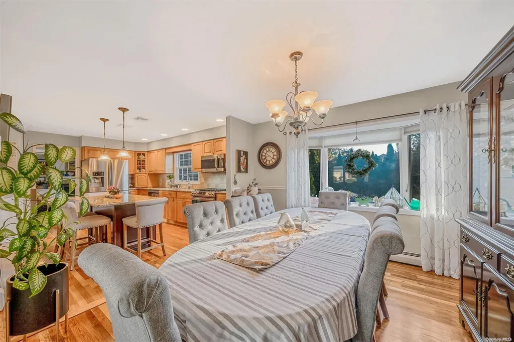 19 Format Lane Smithtown NY 11787