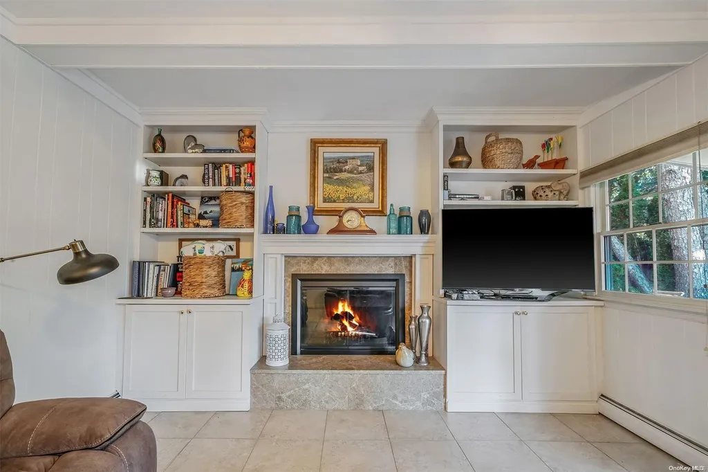 19 Format Lane Smithtown NY 11787