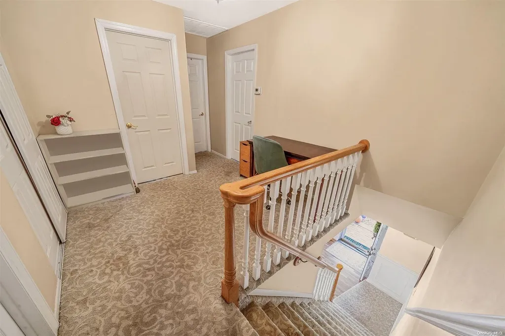 19 Format Lane Smithtown NY 11787