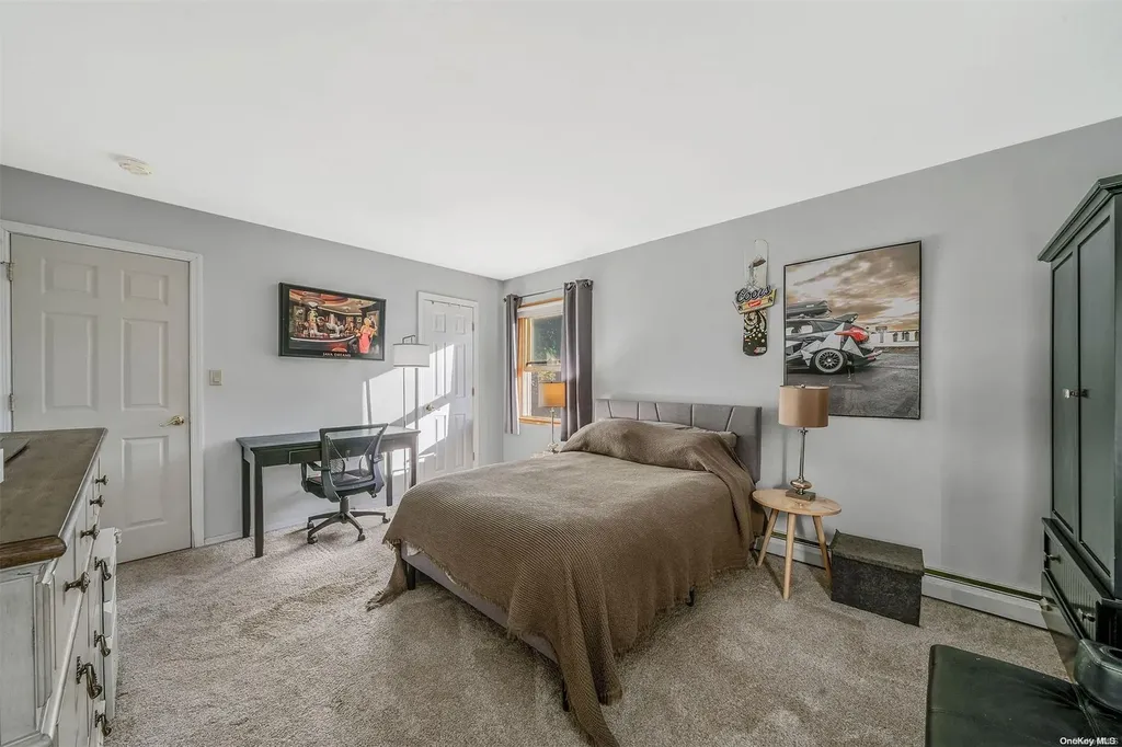 19 Format Lane Smithtown NY 11787