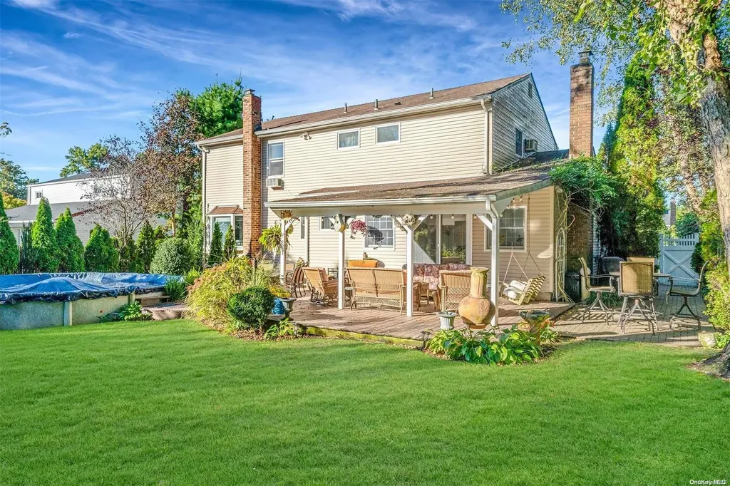 19 Format Lane Smithtown NY 11787
